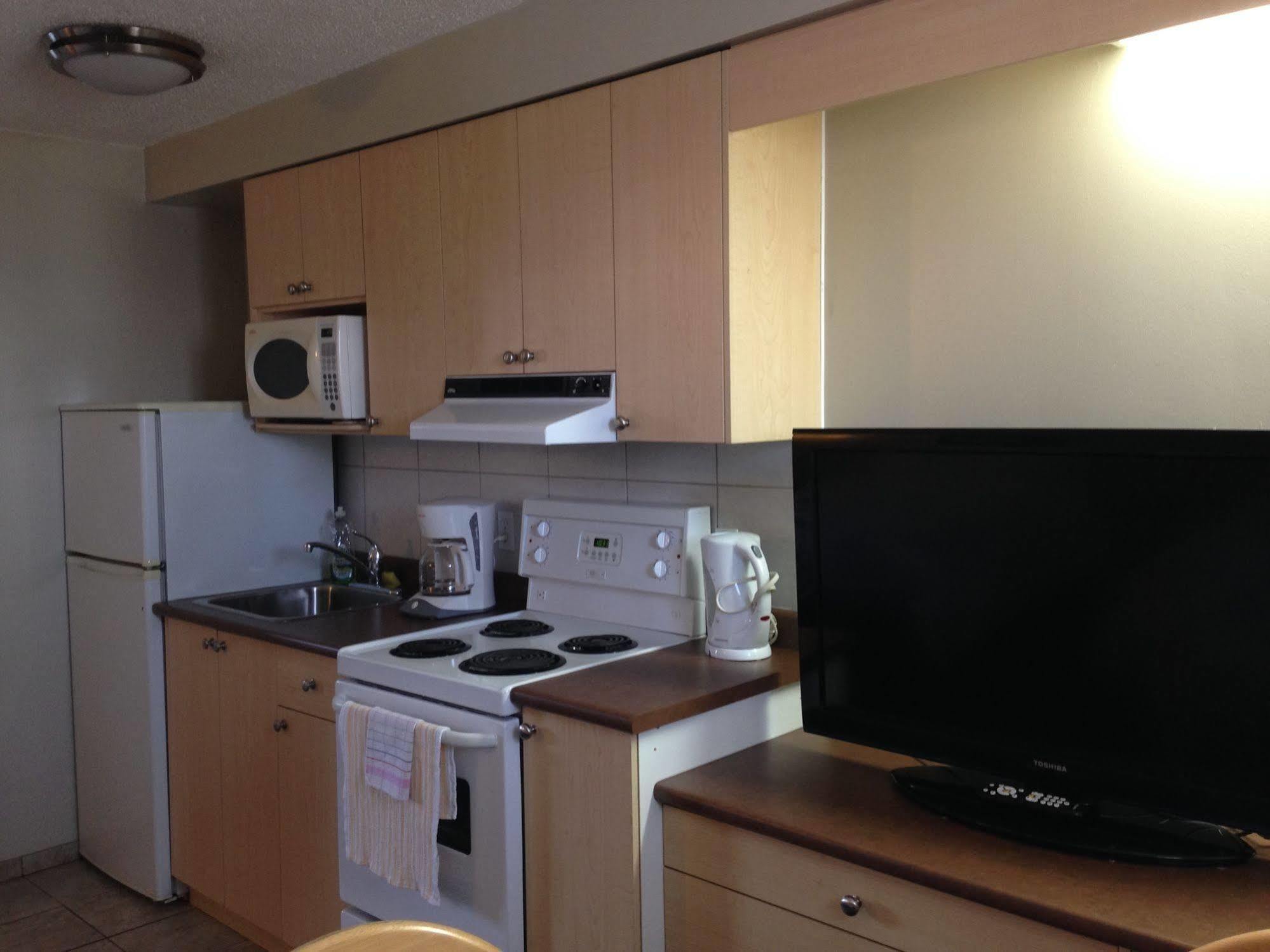 Silver Crest Lodge Grande Prairie Bagian luar foto