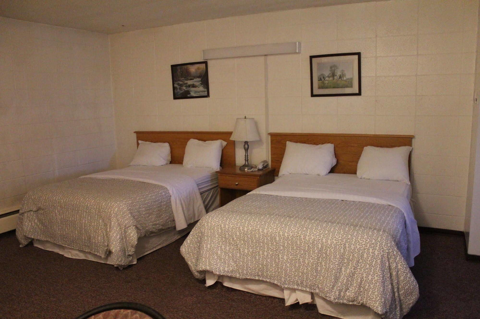 Silver Crest Lodge Grande Prairie Bagian luar foto